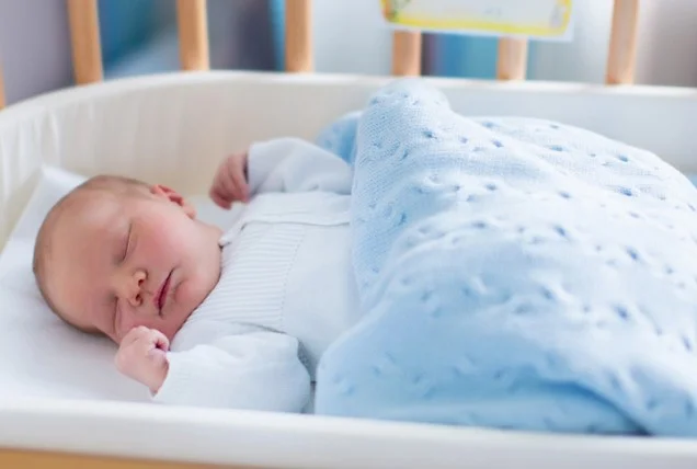 Bebeklerde Yastık Ne Zaman Kullanılır | 3 Aylık Bebeğin Başına Yastık Konur mu? 