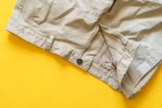 Yazlık Erkek Pantolon Seçenekleri ve Tişört Modelleri