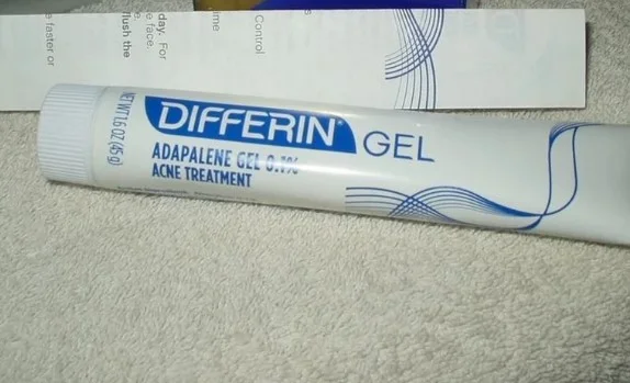 Differin Jel Ne İşe Yarıyor | Differin Jel Sivilce İzlerini Geçirir mi?  